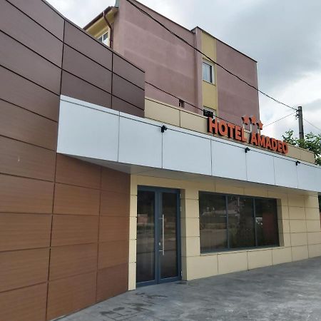 Hotel Amadeo Iasi Exterior photo