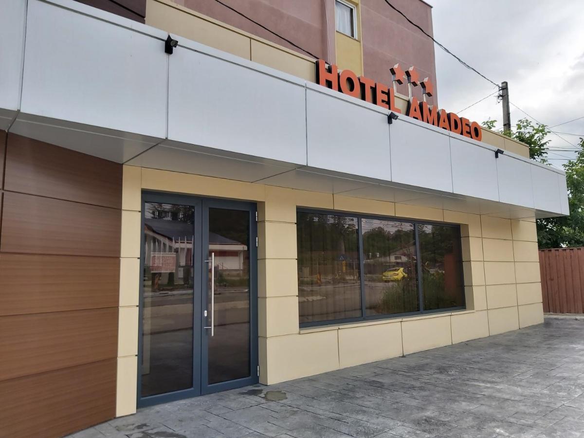 Hotel Amadeo Iasi Exterior photo