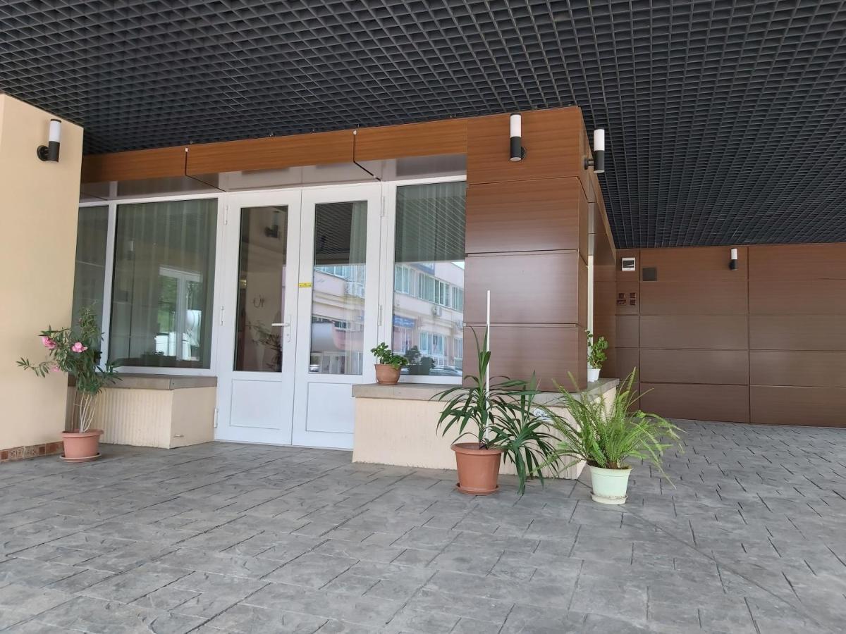 Hotel Amadeo Iasi Exterior photo