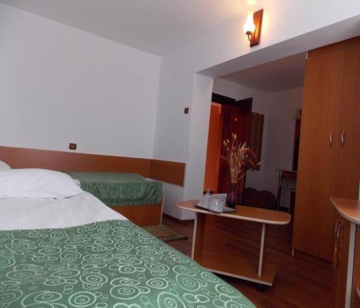Hotel Amadeo Iasi Exterior photo